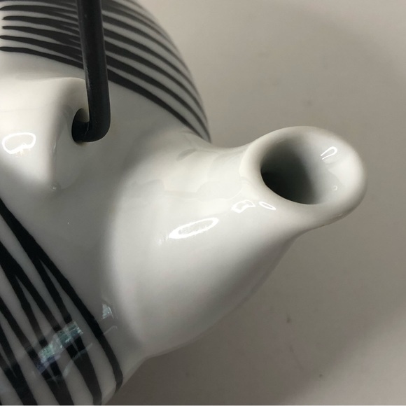 Pier 1 Akina Hand Painted Black and White Porcelain Metal Handle Teapot - Picture 3 of 5